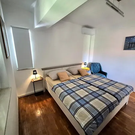 Cute Colorful Apartment *
